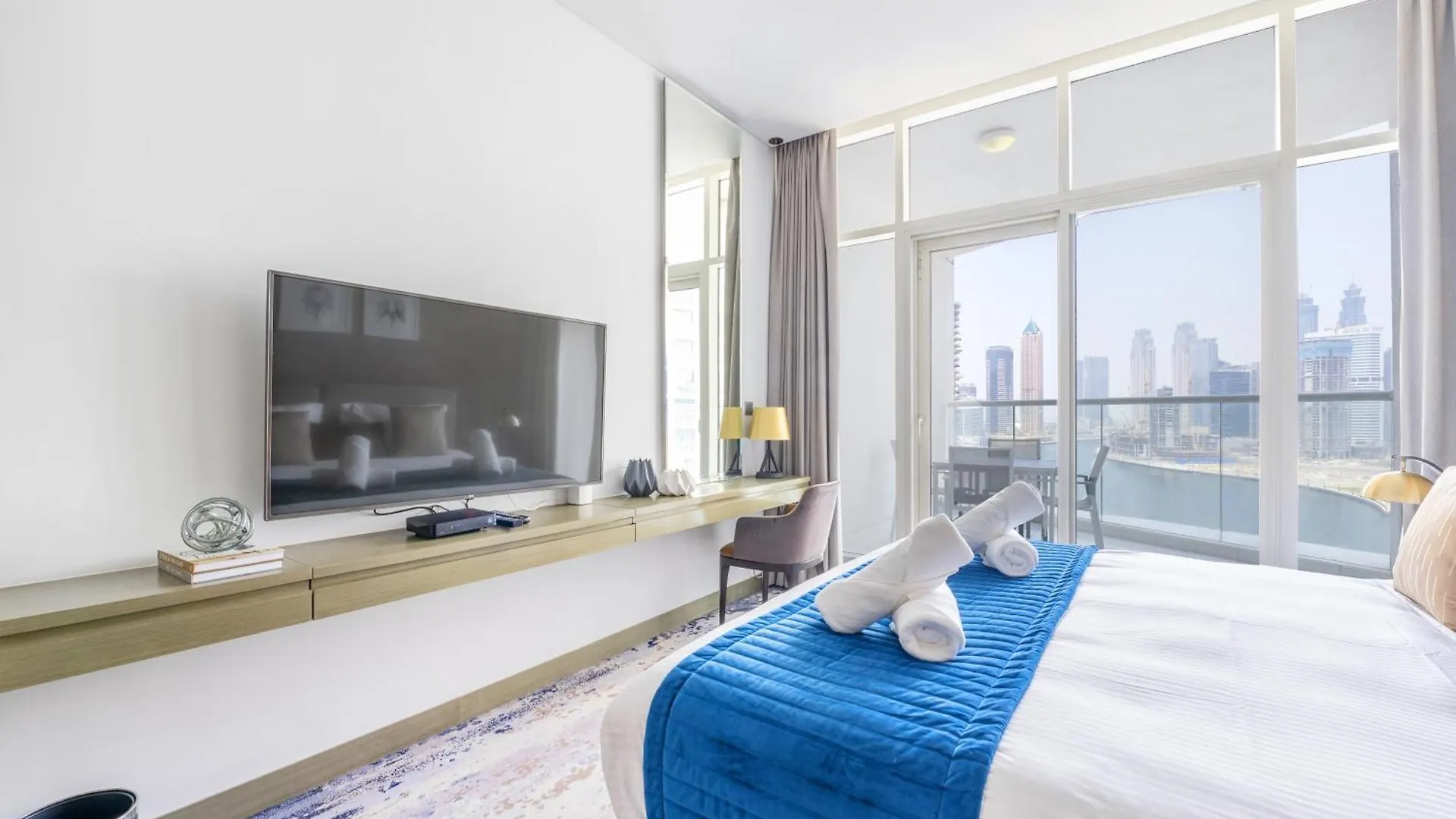 Downtown Ultra Luxury - Studio Suite - 5 Star Hotel Facilities- 15 Min Walk To Dubai Fountain