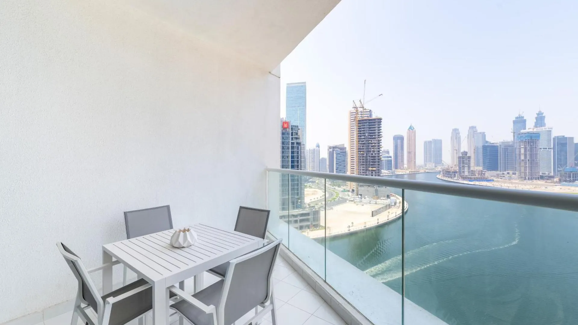 Downtown Ultra Luxury - Studio Suite - 5 Star Hotel Facilities- 15 Min Walk To Dubai Fountain